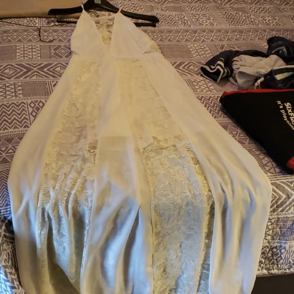 Dress - Picture 2 of 4